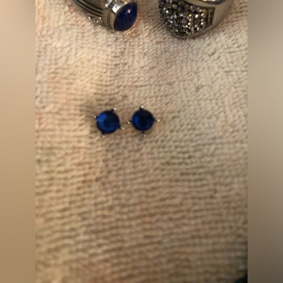 Multicolor Beaded Necklace and Silver Rings Set - Picture 4 of 5